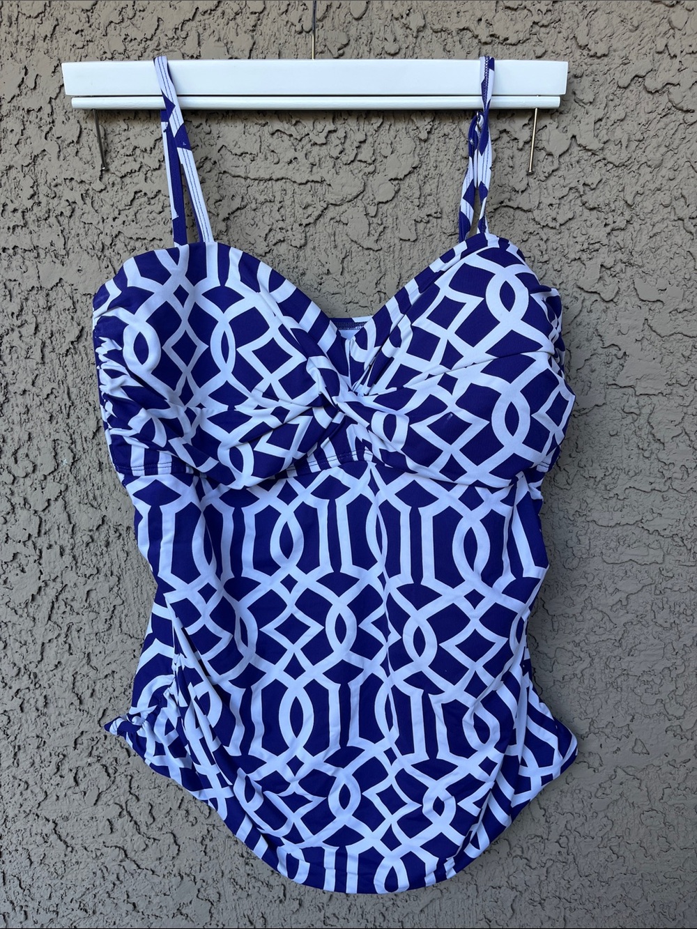 Swim Top 20W Liz Claiborne Blue & White Geometric One-Piece Swimsuit for Women